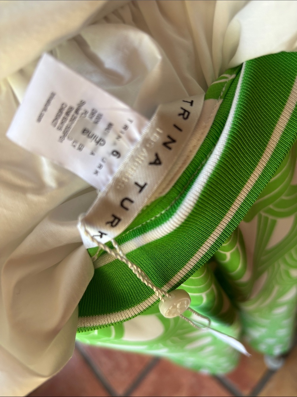 Green Scallop-Pattern Wide Leg Pants each item sold separate - Picture 6 of 8